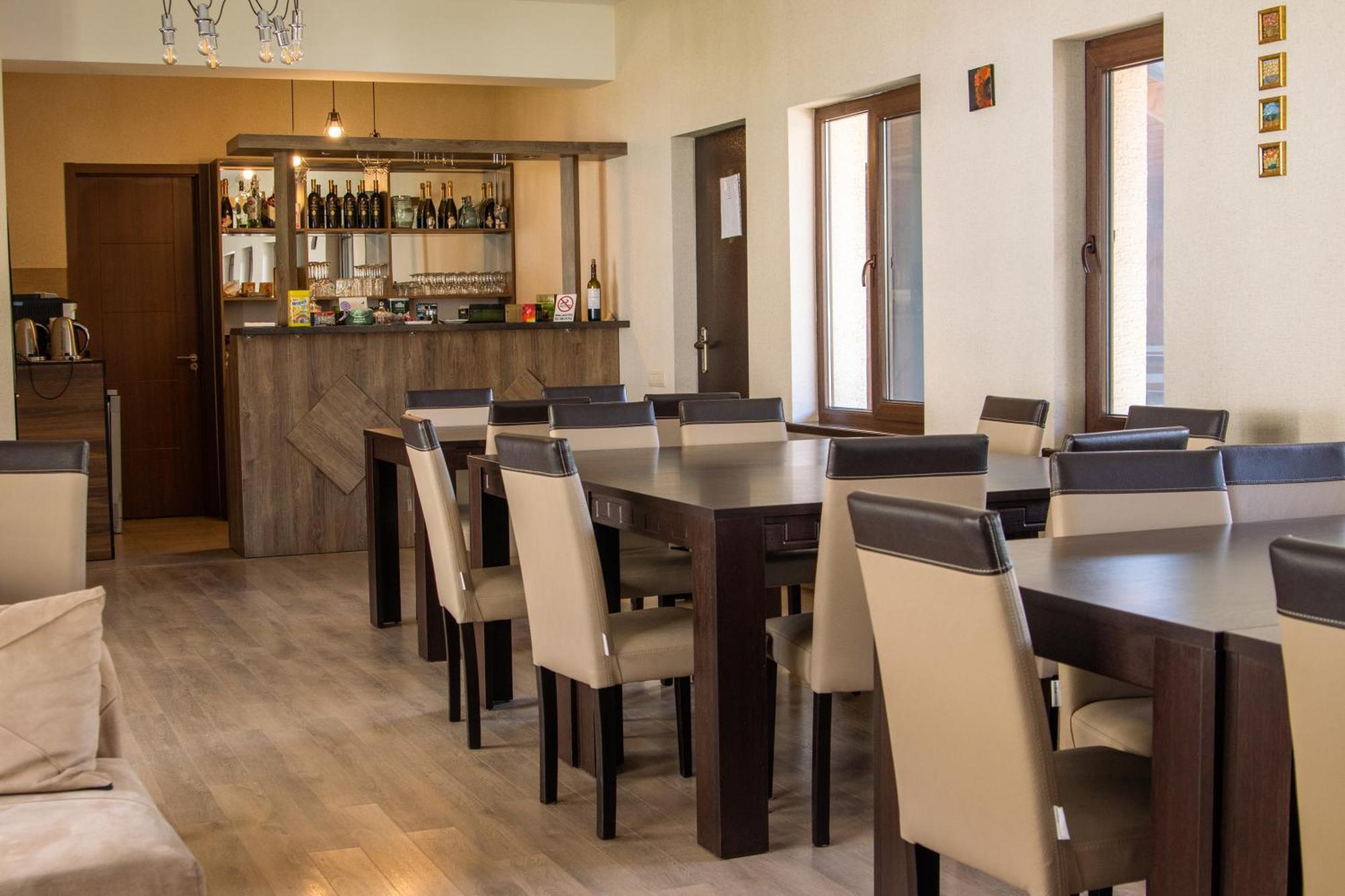 Guest House Oxygen Kazbegi Bagian luar foto