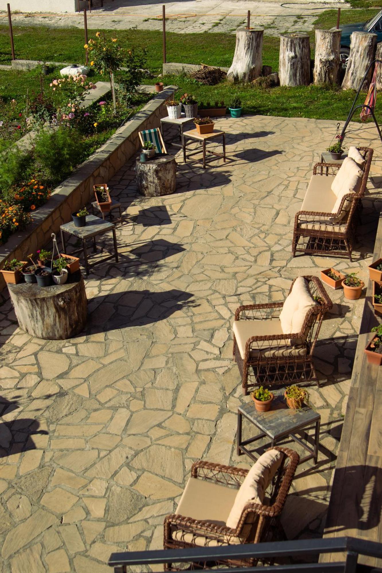 Guest House Oxygen Kazbegi Bagian luar foto
